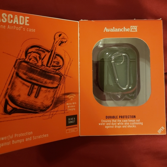 Avalanche case for air pods. Keeps out water and dust, has a clip for carrying - Picture 2 of 6